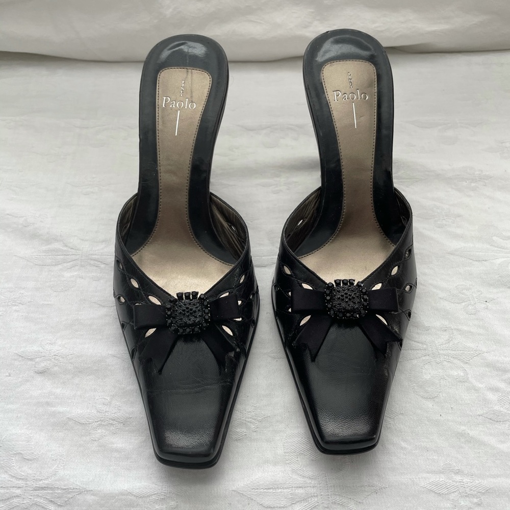 Paola Black Slip On Pump